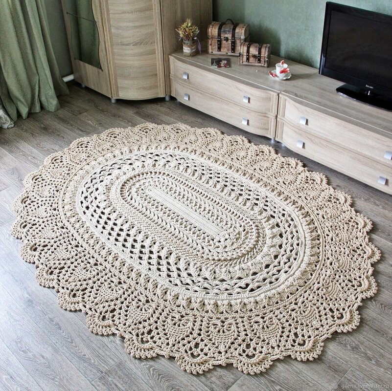 Oval rug