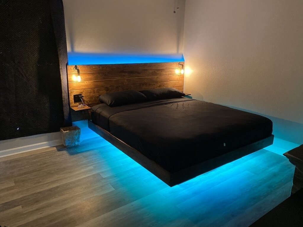 Floating bed with lighting