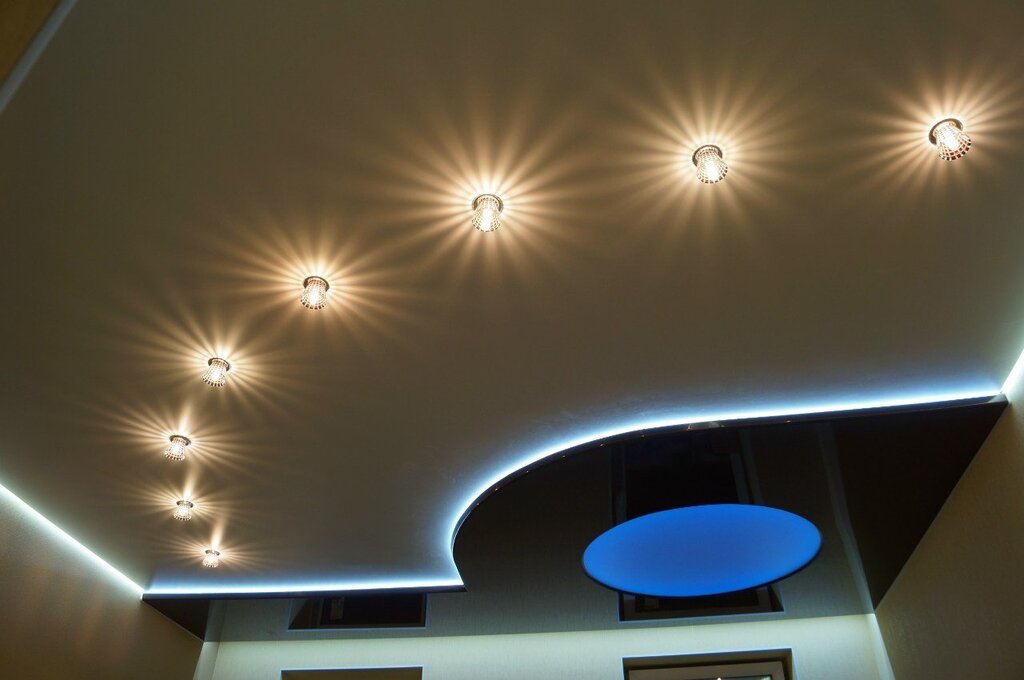 Floating suspended ceiling