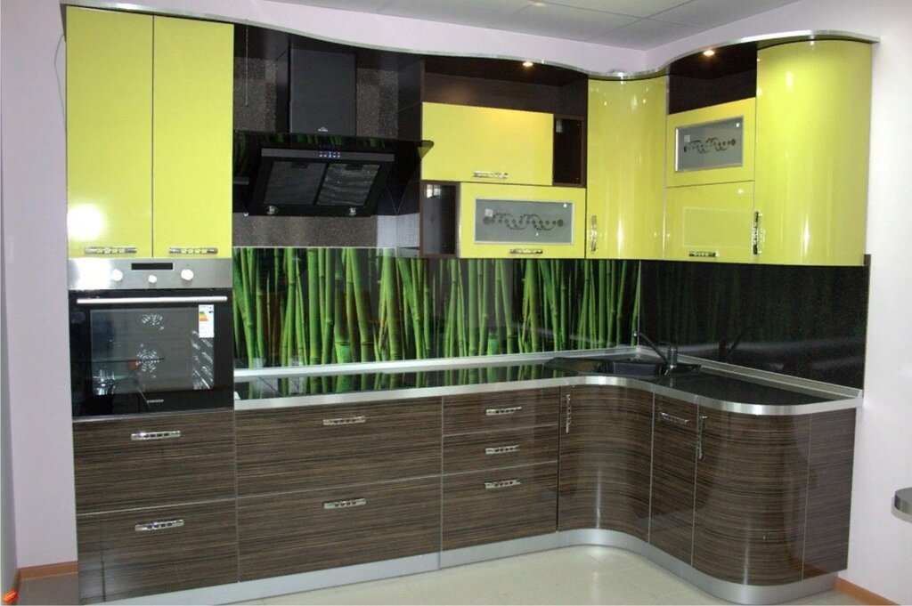 Plastic kitchen fronts