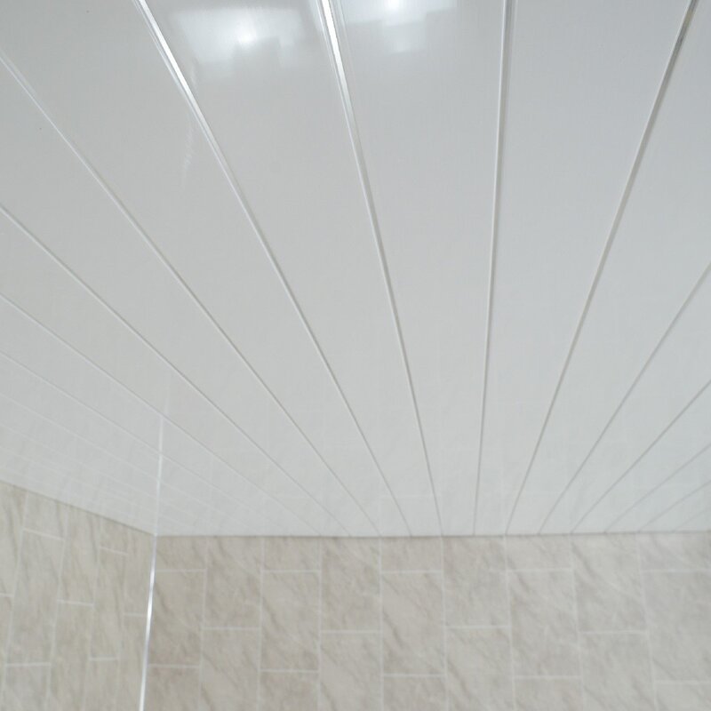 Plastic panels for the ceiling in the bathroom 36 фото