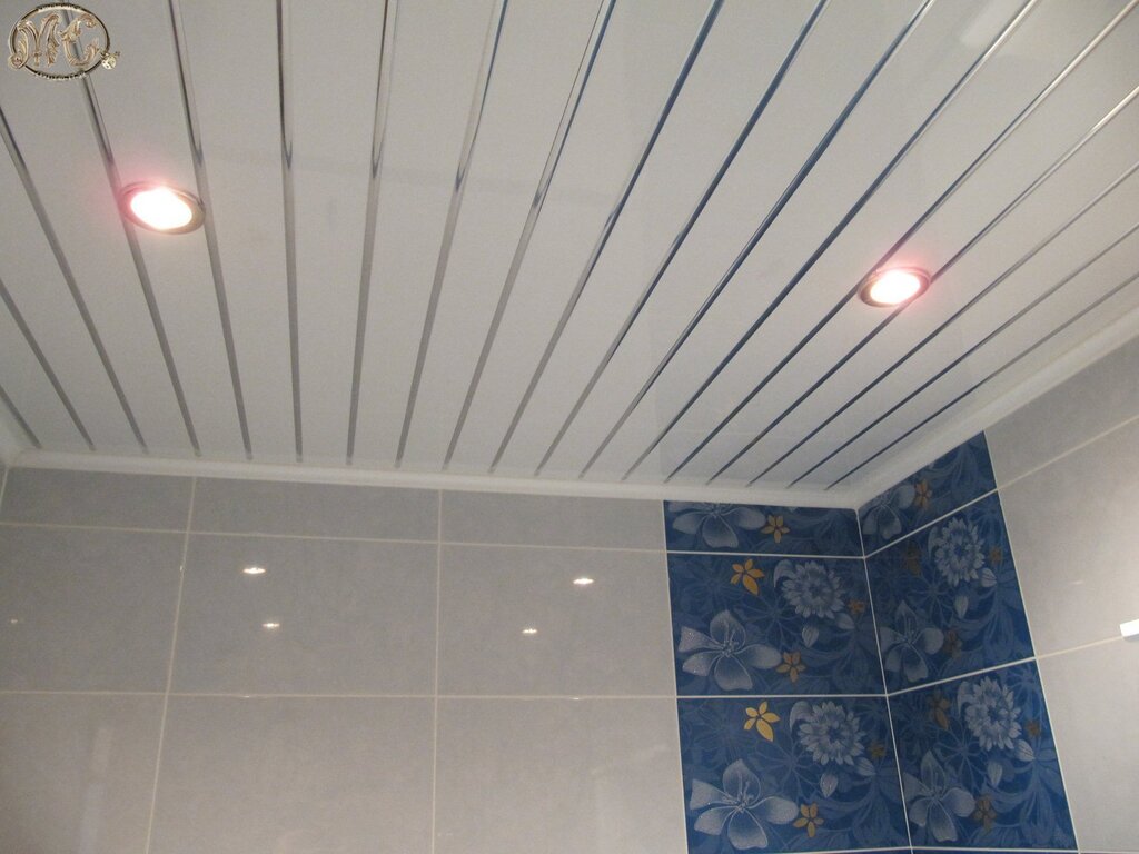 Plastic ceiling panels for the bathroom