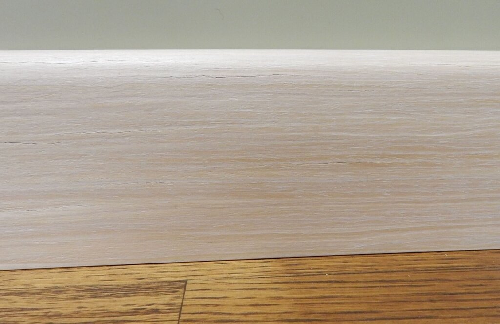 Hudson oak baseboard