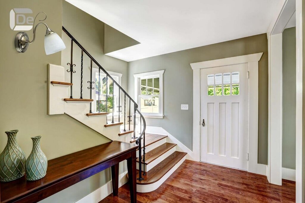 Baseboard on the staircase