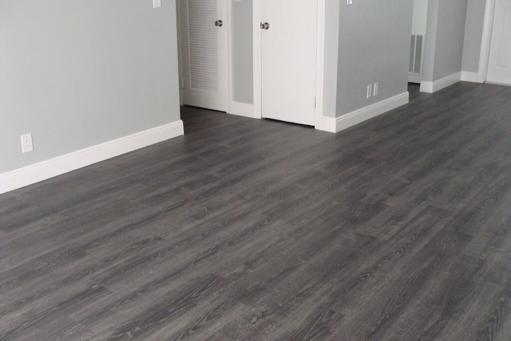 Baseboard for a gray floor