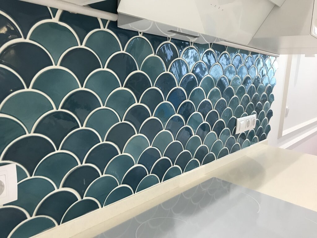 Fish scale tiles for the backsplash