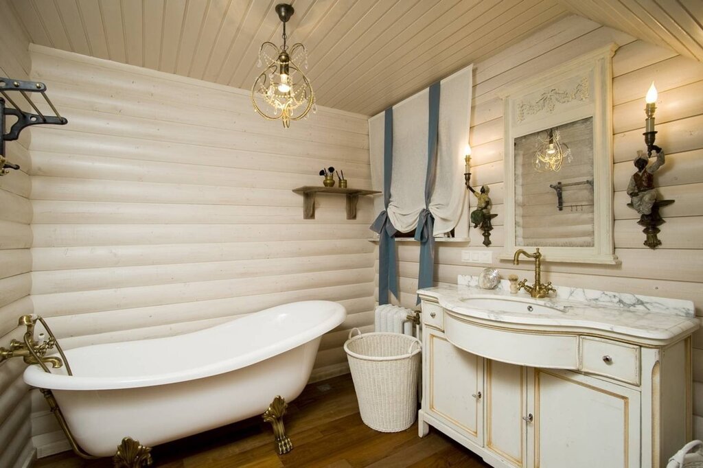 Tiles and paneling in the bathroom