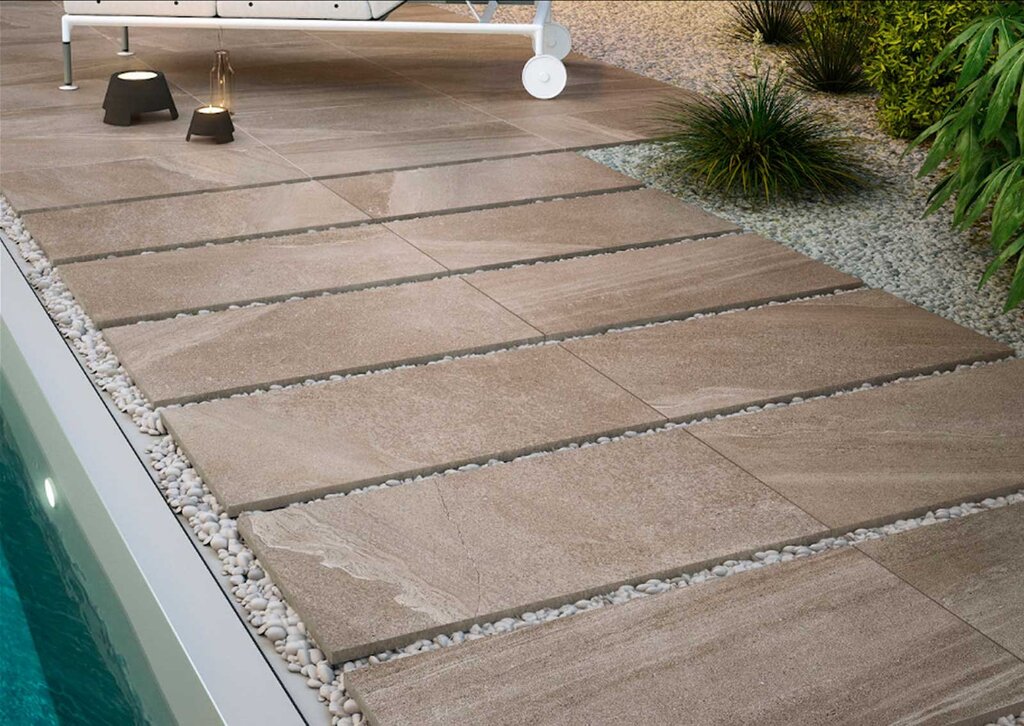 Outdoor non-slip porcelain tile