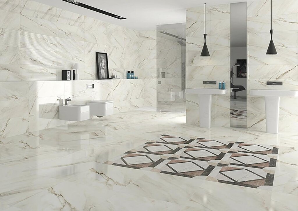 Floor tile that mimics marble