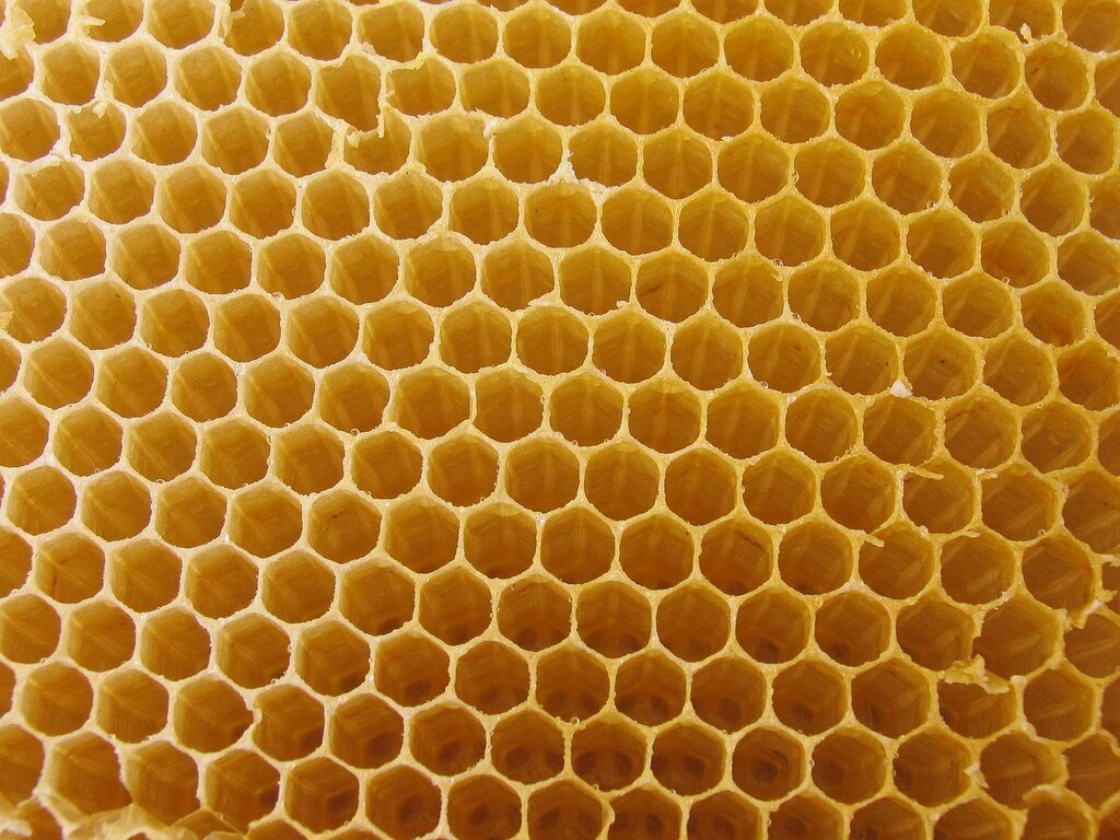 Honeycomb tile