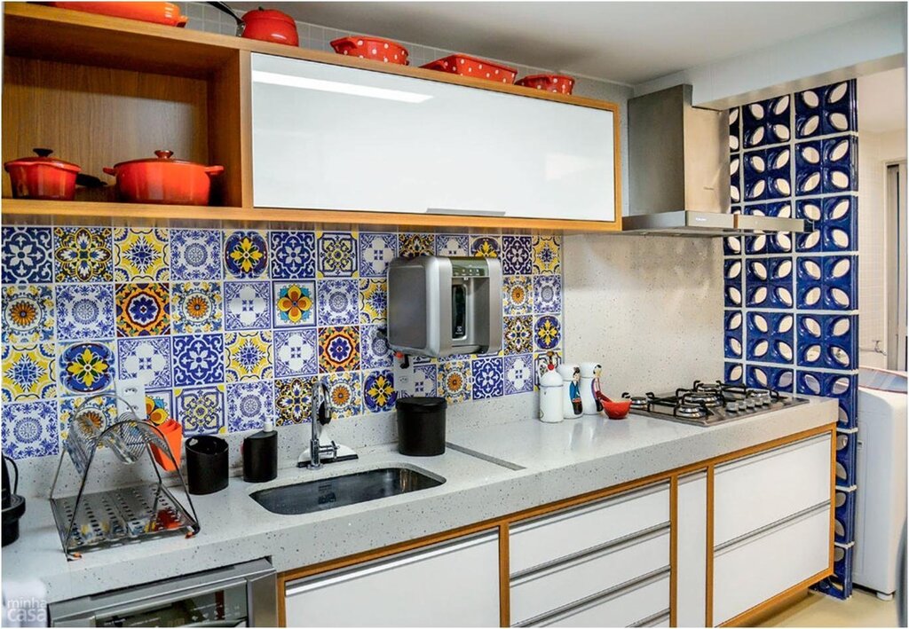 Patchwork tiles for the kitchen 38 фото