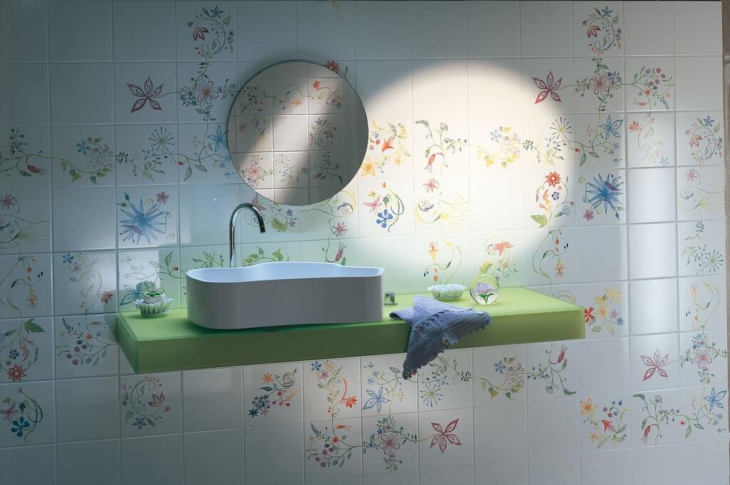 Primavera tile