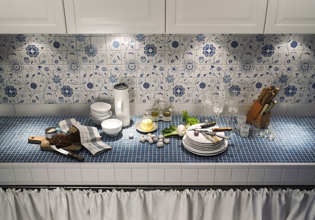 Provencal style tiles for the kitchen 24 фото