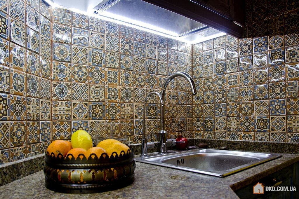 Tiles in Eastern style