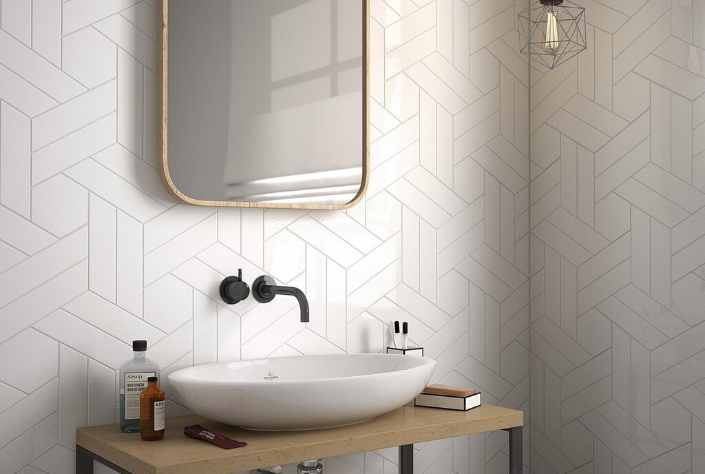 Herringbone tile in the bathroom 43 фото