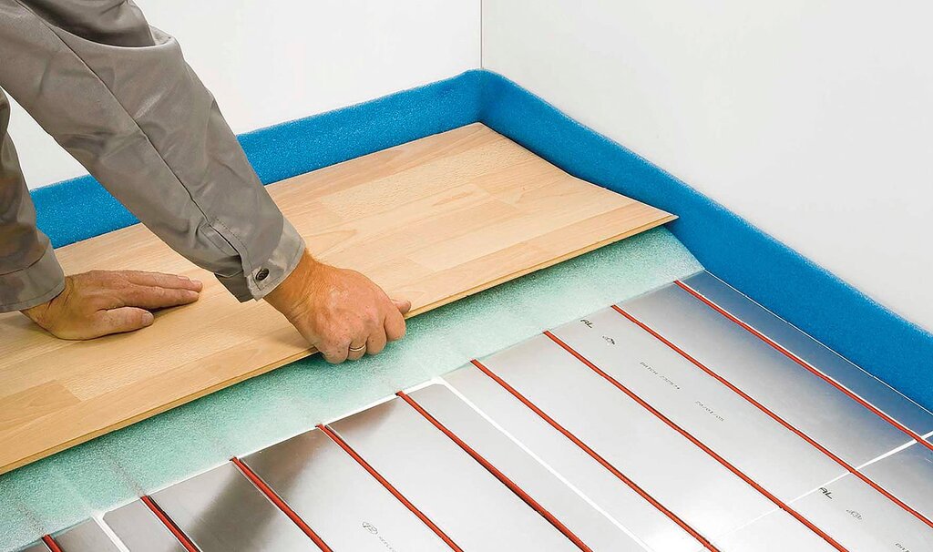 Tile underlayment on a wooden floor