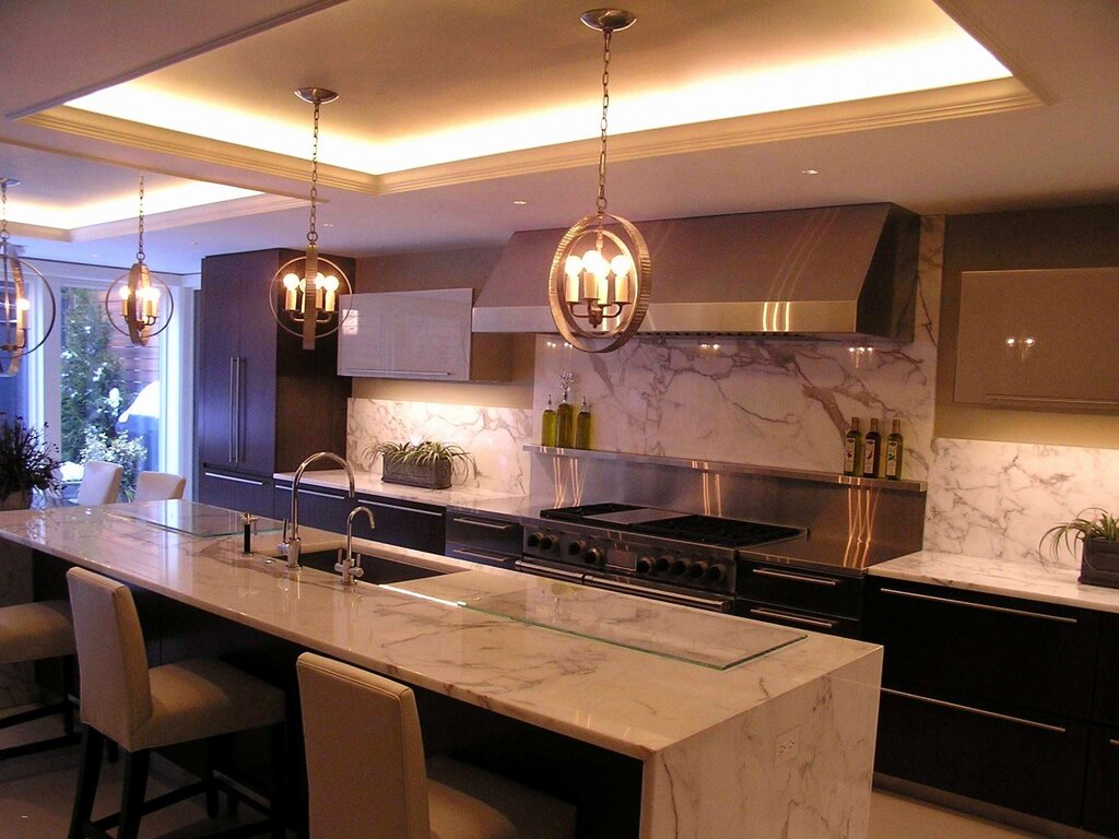 Under-cabinet lighting for the kitchen