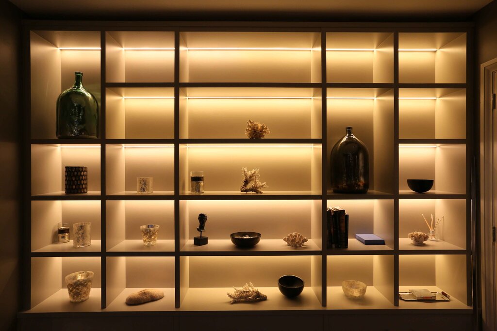 Shelf lighting