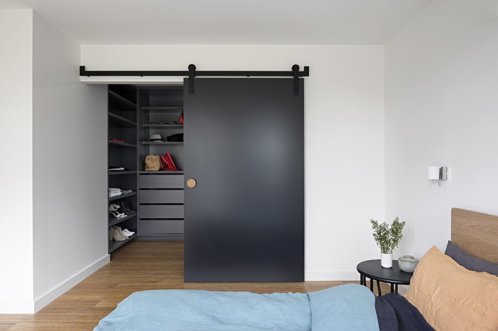 Suspended sliding doors