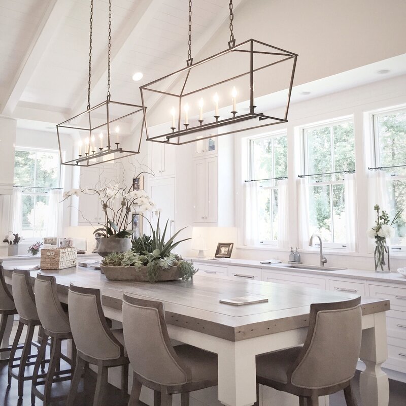 Pendant lights in the interior