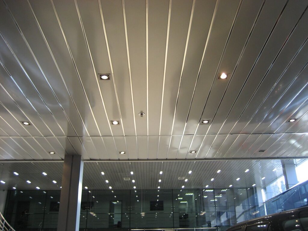 Suspended louvered ceiling Albes