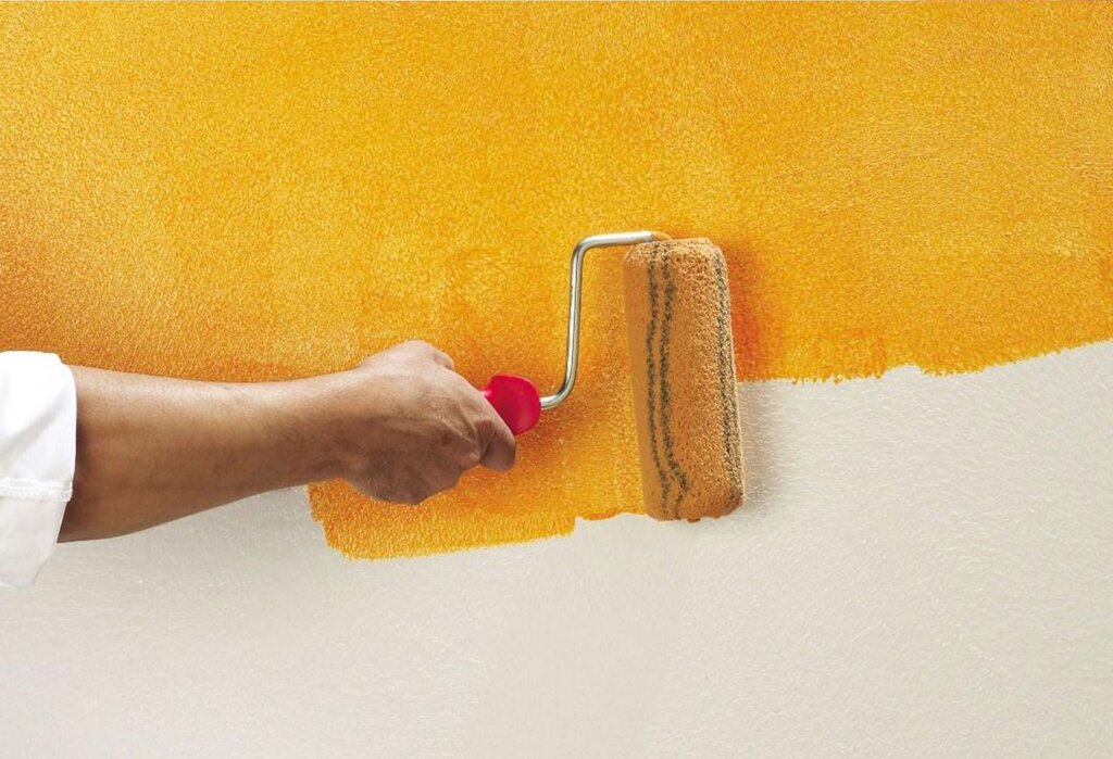 Painting the walls with oil paint