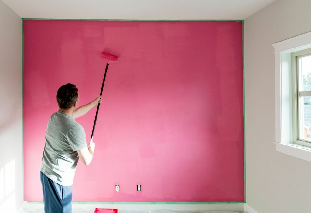 Painting walls with water-based paint