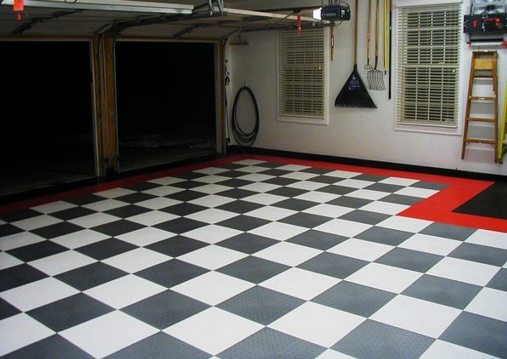 Garage floor covering