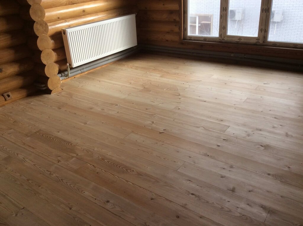 Floor made of tongue-and-groove boards