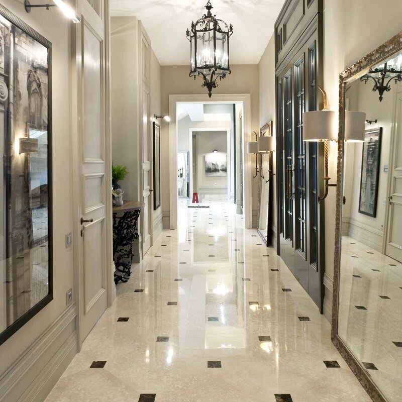 The floor in the corridor