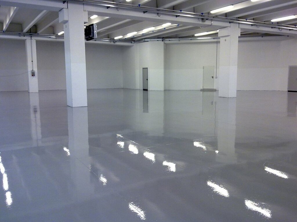 Polymer floors for industrial premises