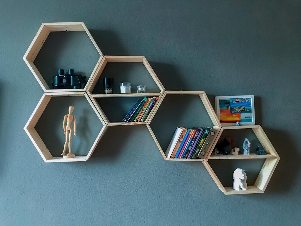 Shelves in the shape of honeycombs on the wall