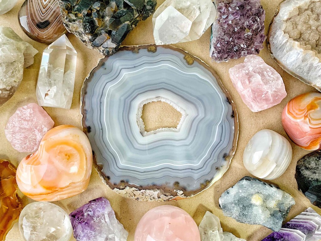 Semi-precious stones in interior design