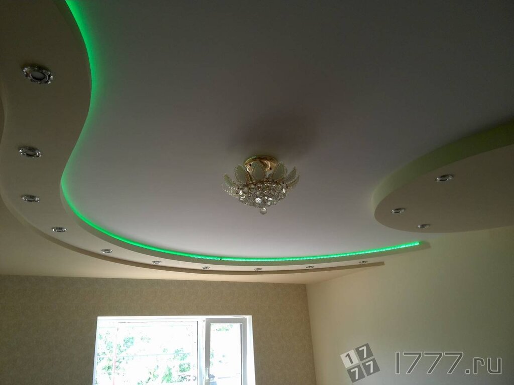 Single-level and two-level gypsum board ceilings