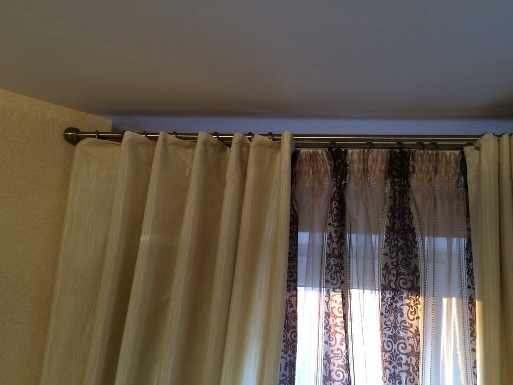 Ceiling curtain rod for drapes Leroy Merlin