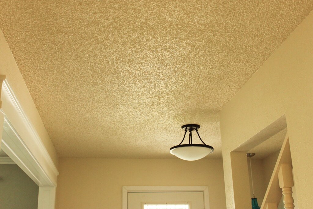 Ceiling plaster