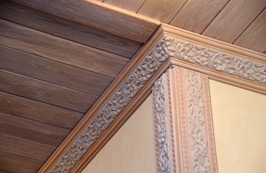 Ceiling molding in a wooden house