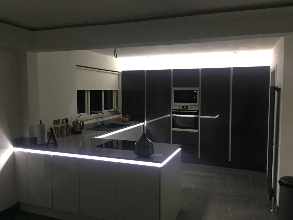 Profile for kitchen lighting