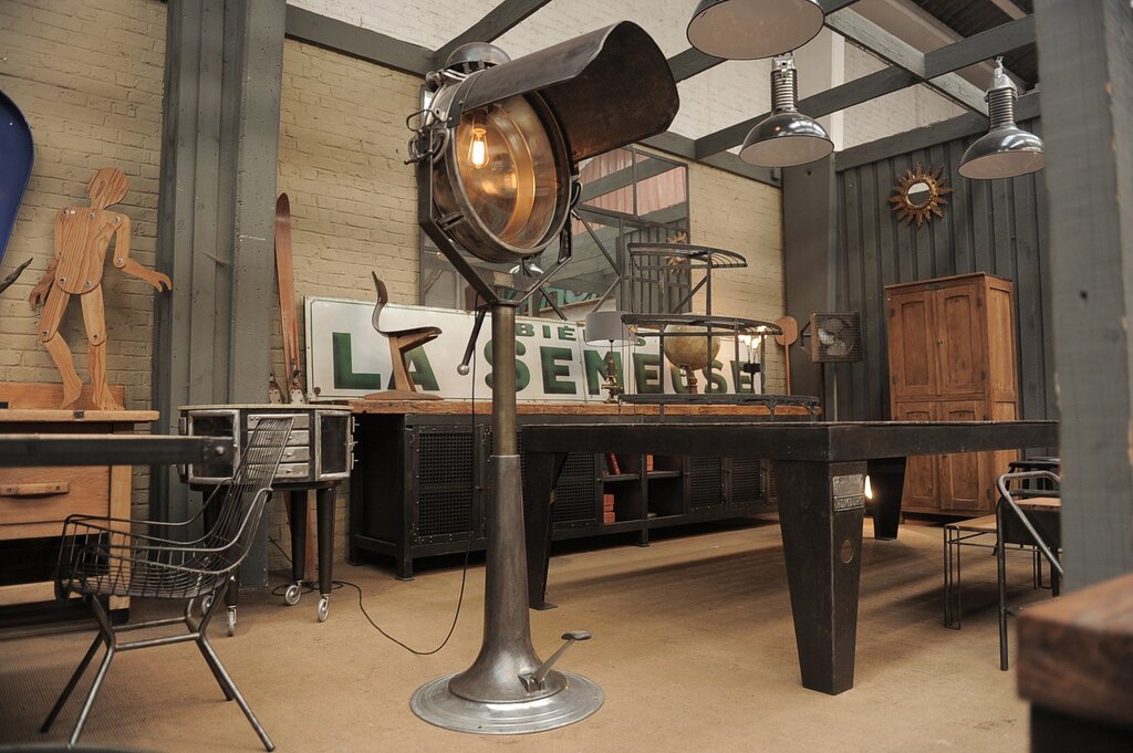 Spotlights in apartment interior