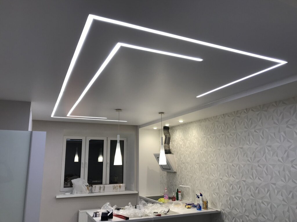 Transparent ceiling with lighting