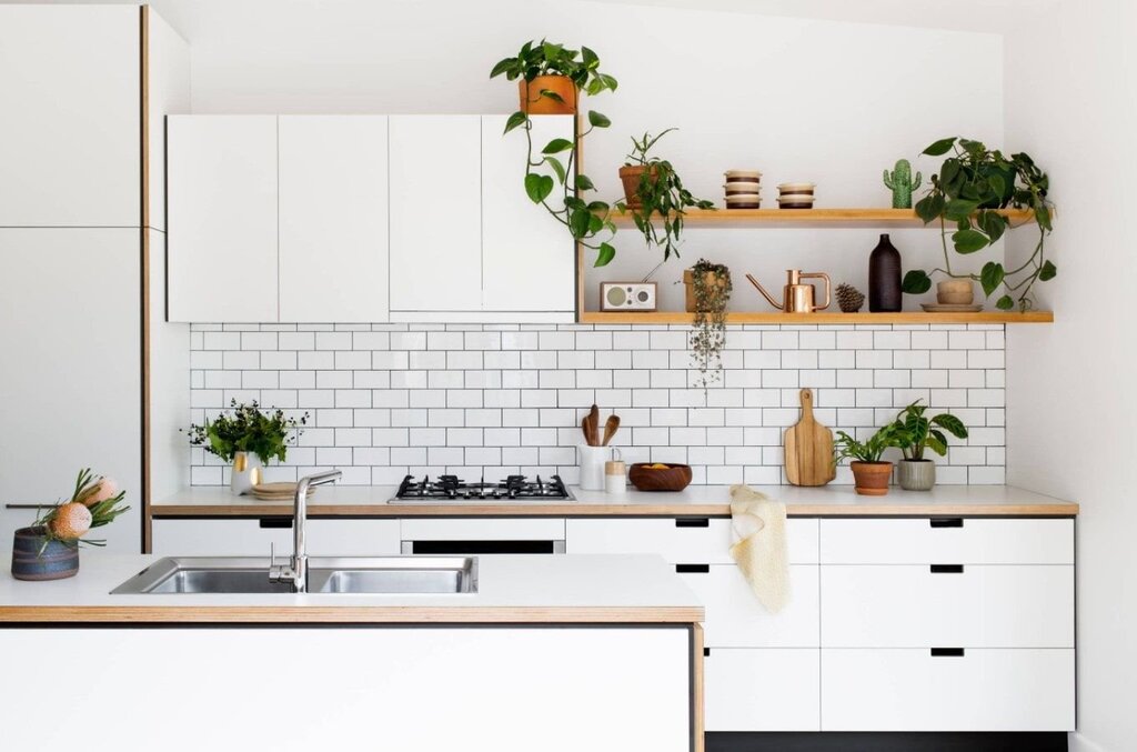 Rectangular tile for the backsplash