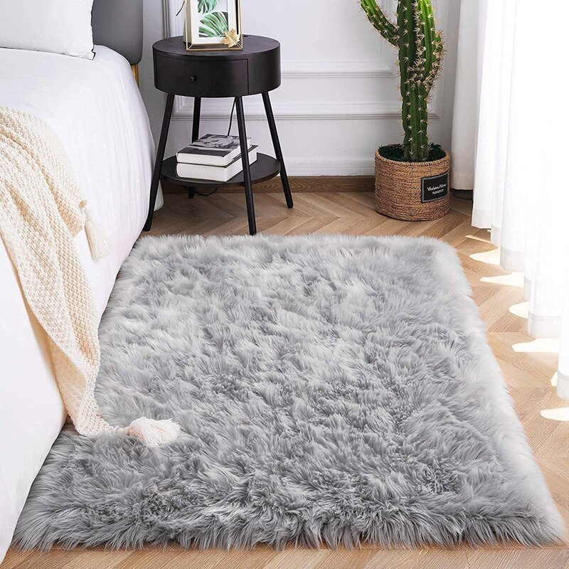 Fluffy rugs for the bedroom 25 фото