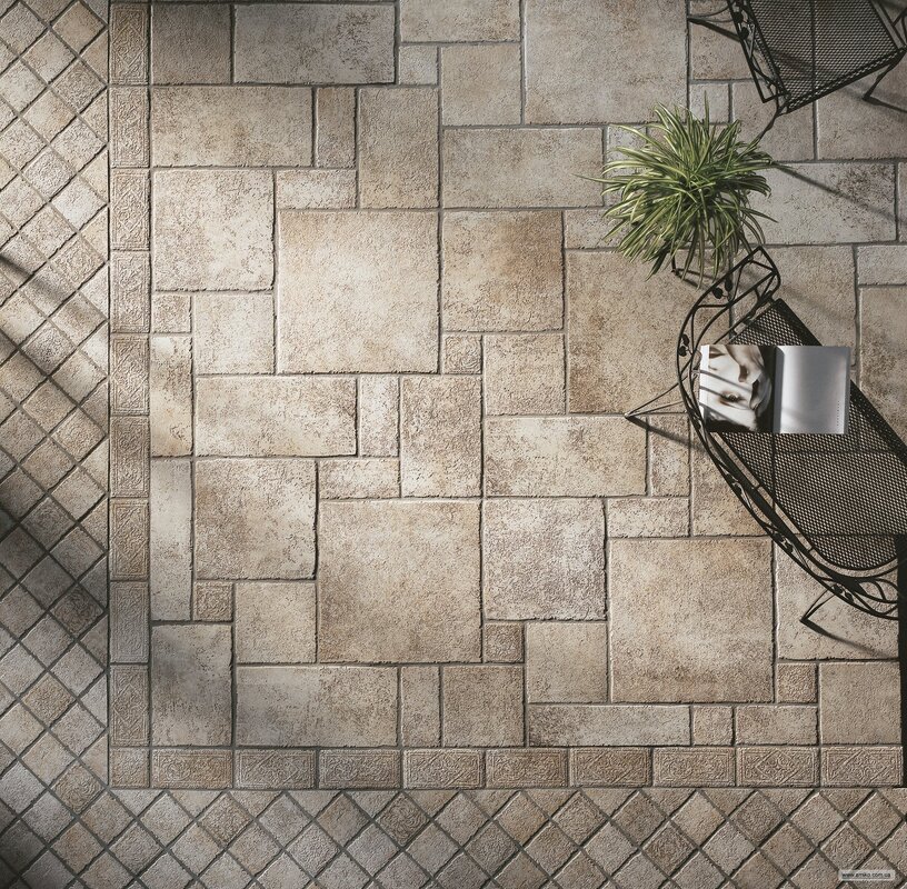 Layout of porcelain stoneware