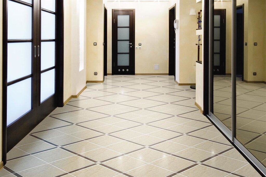 Tile layout in the corridor