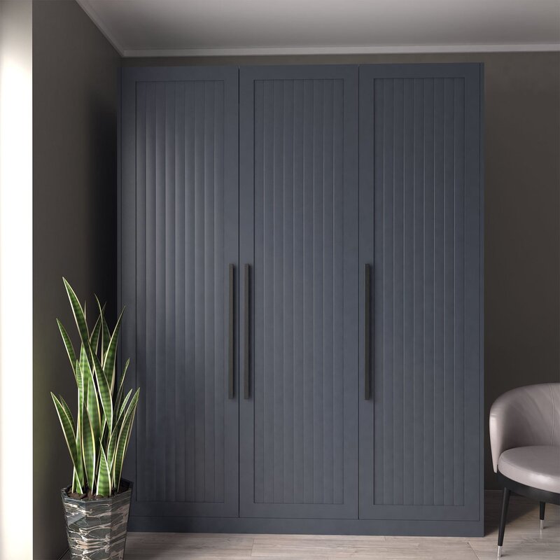 Swing doors for a built-in wardrobe