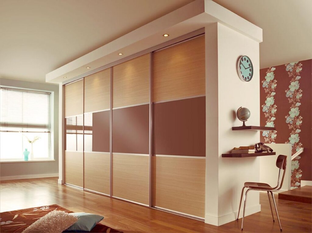 Sliding wardrobe