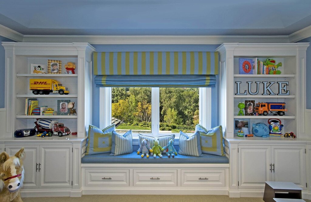 A Roman shade for a boy's room