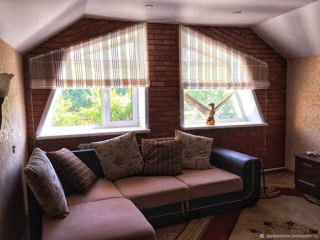 Roman shades for inclined windows