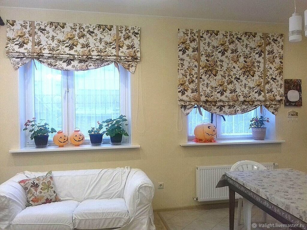 Roman blinds for plastic windows