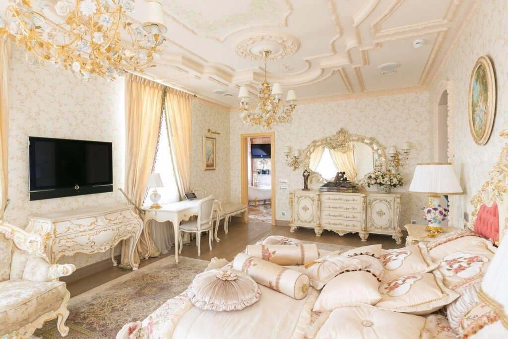 Rococo in modern interior